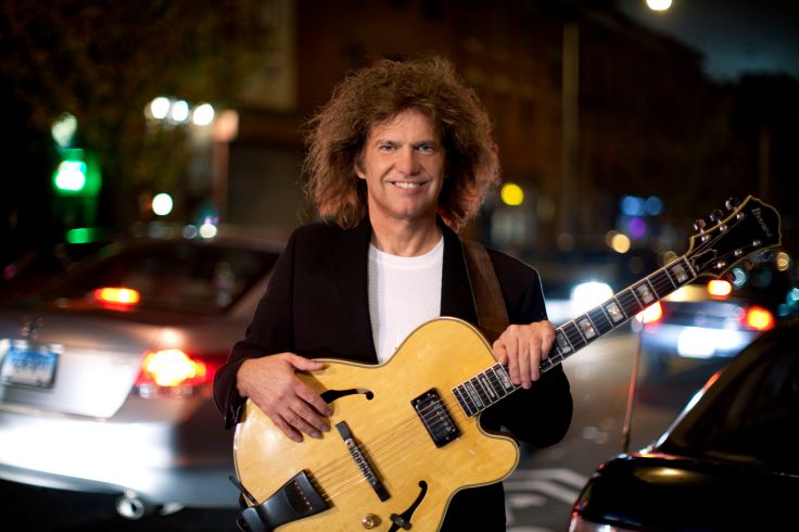 pat-metheny-photo-4-extralarge_1261073877537